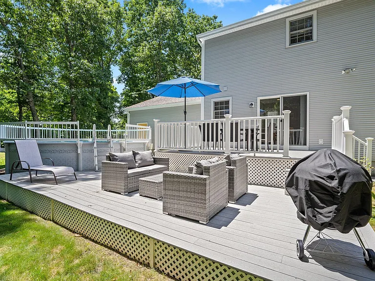 Back porch & back yard.