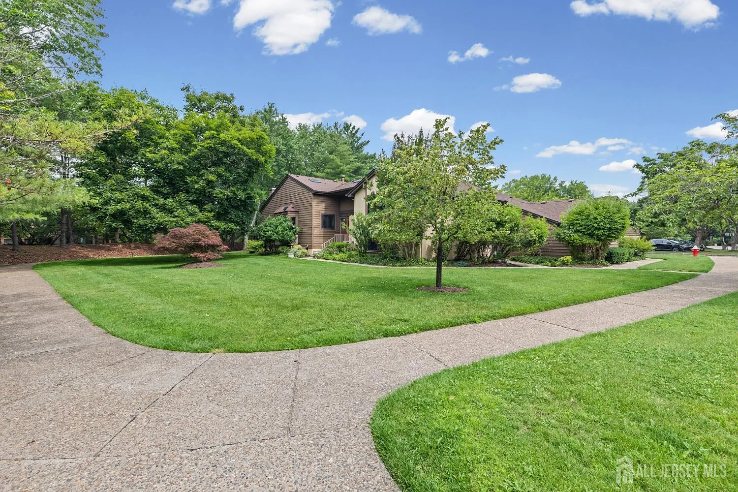 2 bed, 2.5 bath, $3,800 — Photo 4