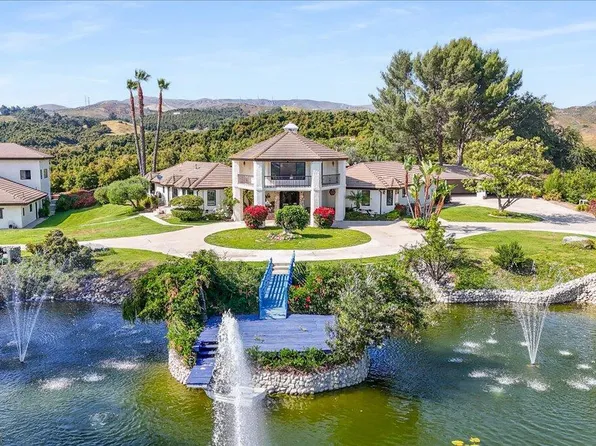 8445 Roseland Ave, Moorpark, CA 93021