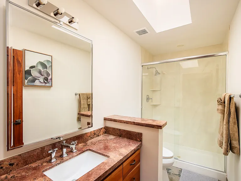 1135 Rodeo Rd — Photo 30