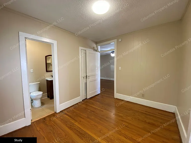 1817 Marion St #5 — Photo 10