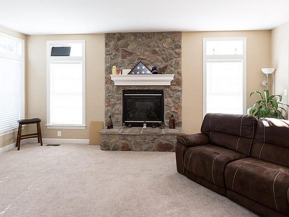 2nd image of 1012 Dorthea Ct
