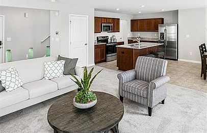 4th image of 4009 Bowline Dr