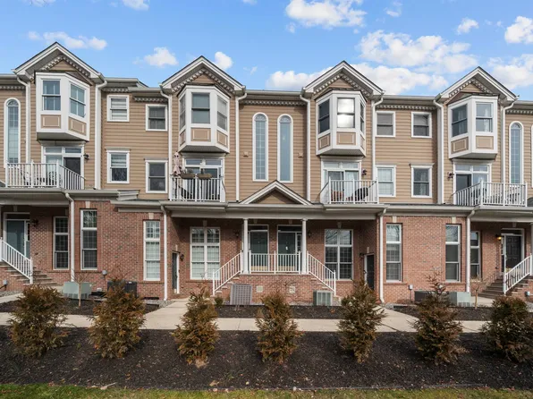 397 Kingston Court image 1 of 29