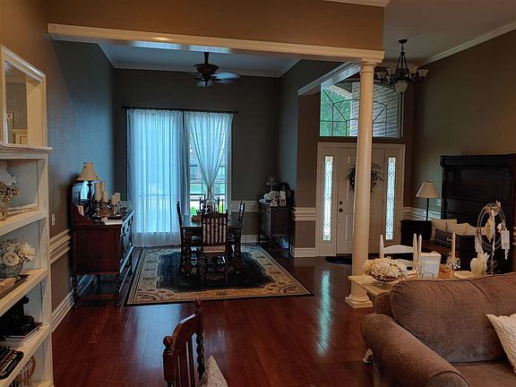 5th image of 5435 Brittany Ln