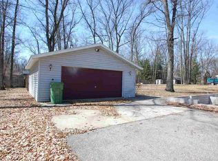 1624 Fawn Lake Dr, West Branch, MI 48661