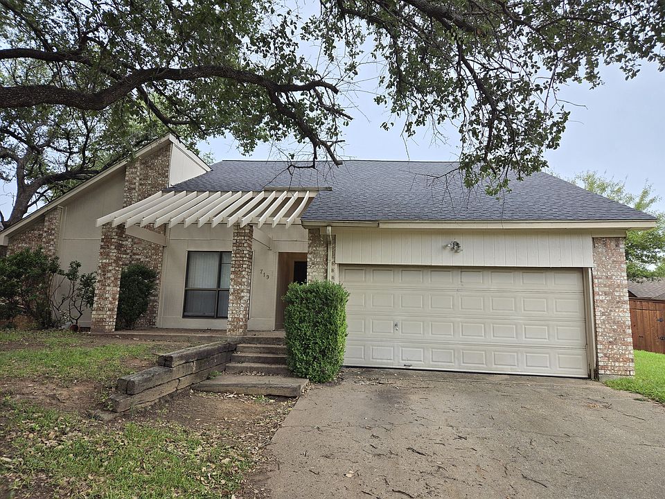1st image of 719 Hinsdale Dr