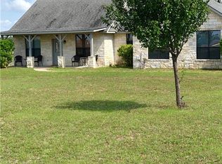 104 Oak Stone Dr, Jarrell, TX 76537