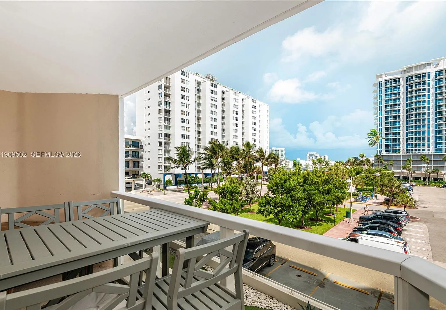 Mar Del Plata Condo — Photo 3