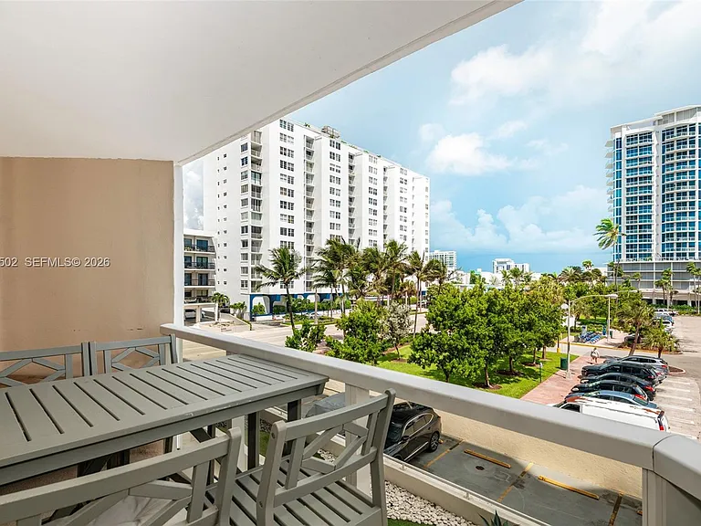 6423 Collins Ave #309 — Photo 3