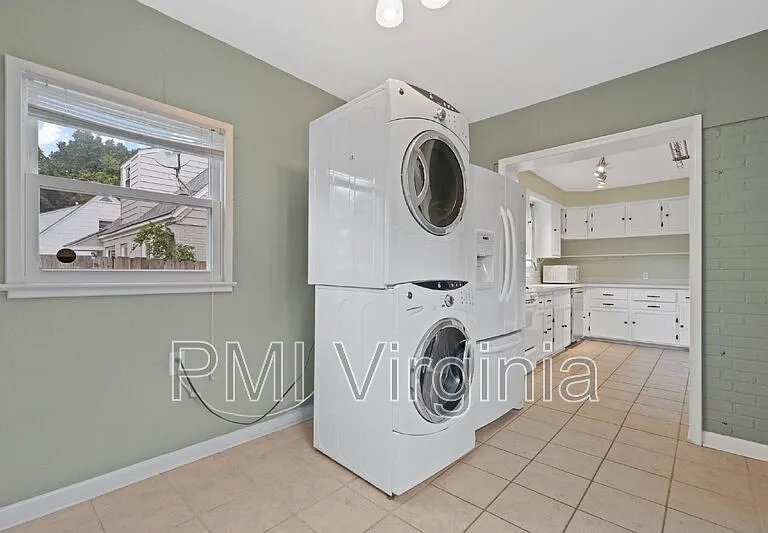 7805 Sheryl Dr — Photo 15