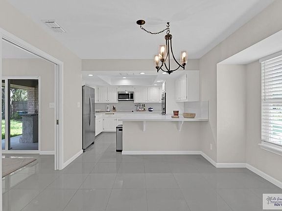 5th image of 2702 Pinehurst Dr