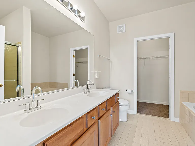 5530 Capital Gateway Dr #404 — Photo 15