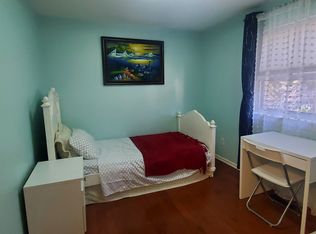 11 Gosford Blvd #8, Toronto, ON M3N2G7