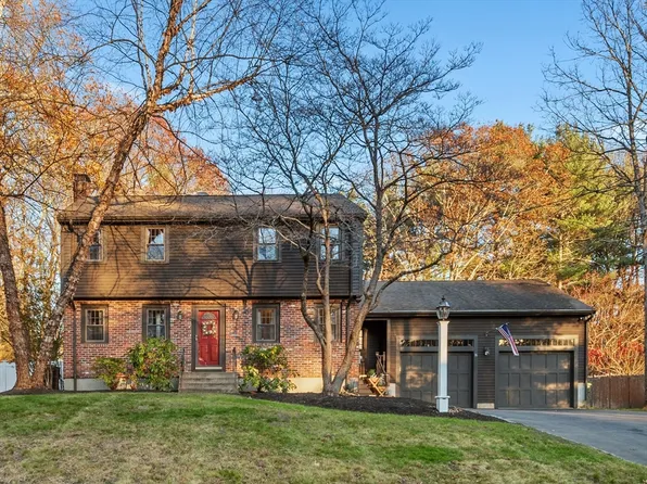 16 Lexington Ln, Millis, MA 02054