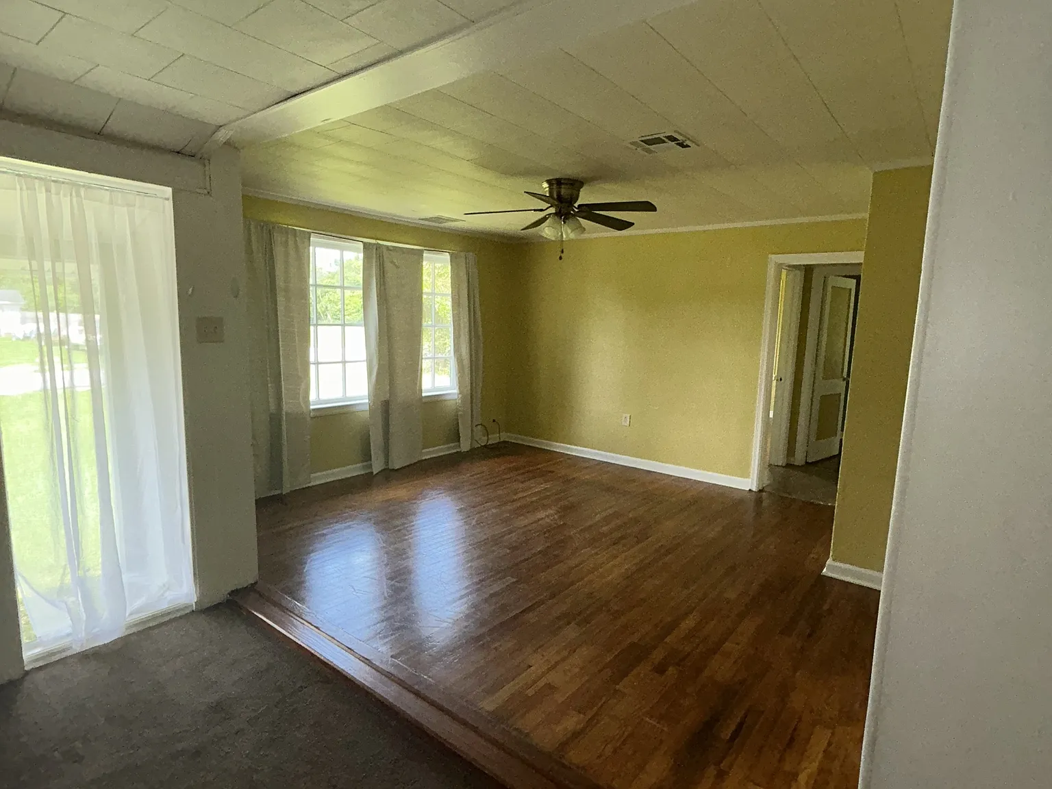 517 Lakewood Road - 1 — Photo 2