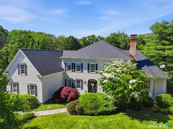 30 Carriage Drive, Easton, CT 06612