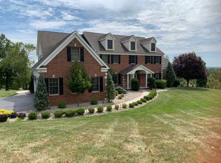26 Newcastle Way, Flemington, NJ 08822