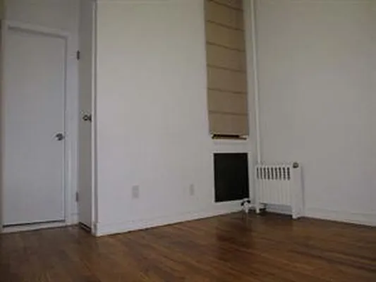 Rented by Douglas Elliman | media 19