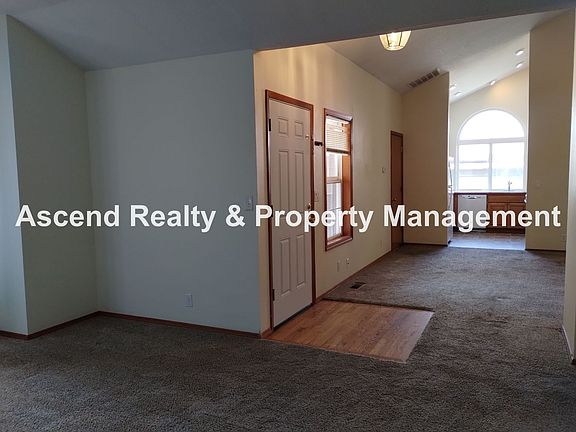 2nd image of 2450 SE 72nd Ave