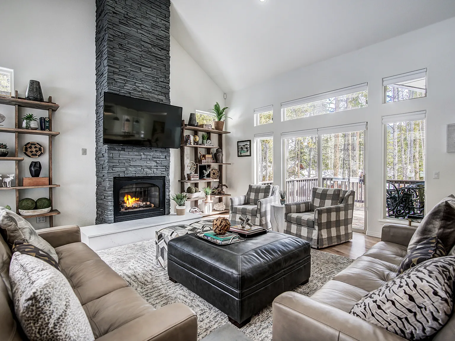 6 bed, 6073 sqft, $20,000 — Photo 3