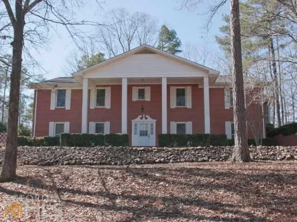 16 East St, Newnan, GA 30263