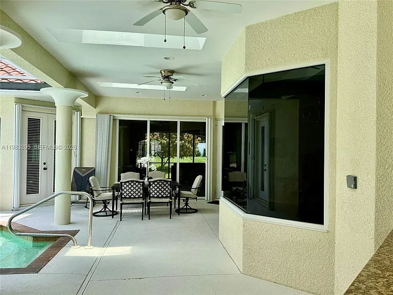 1740 Ludlow Rd — Photo 6