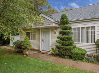 173 Gothic Cir, Manorville, NY 11949