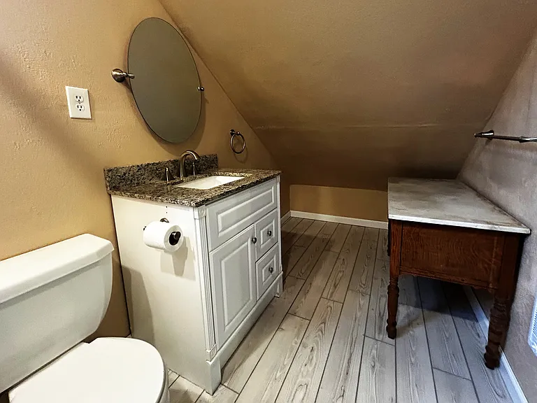 Bathroom from another view.