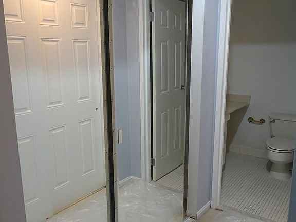 MasterBed Closet