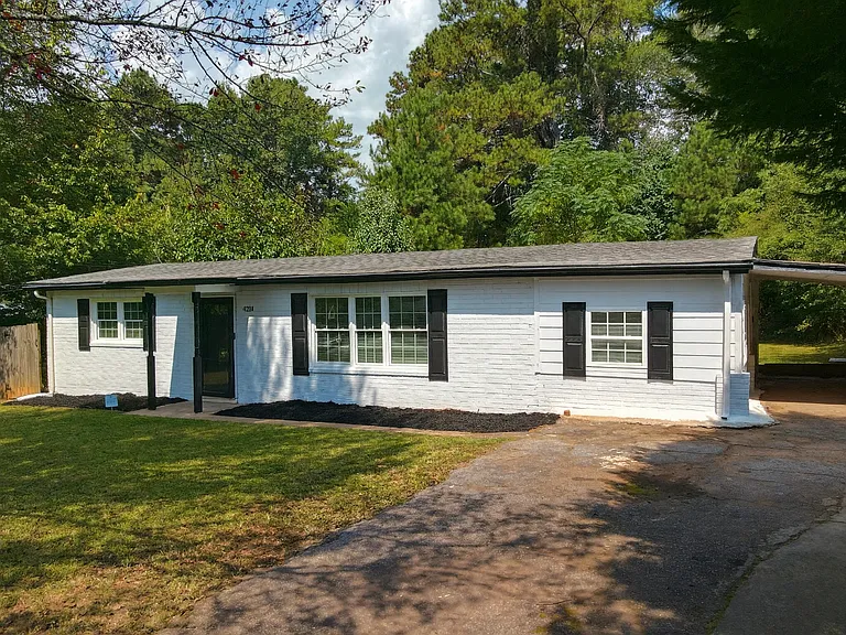 4214 Canby Ln — Photo 1