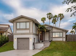 21700 SW 99th Ave, Cutler Bay, FL 33190