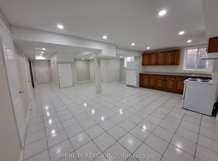 135 Sunny Meadow Blvd #BASEMENT, Brampton, ON L6R2H8