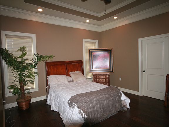 5th image of 1734 Deerfield Dr