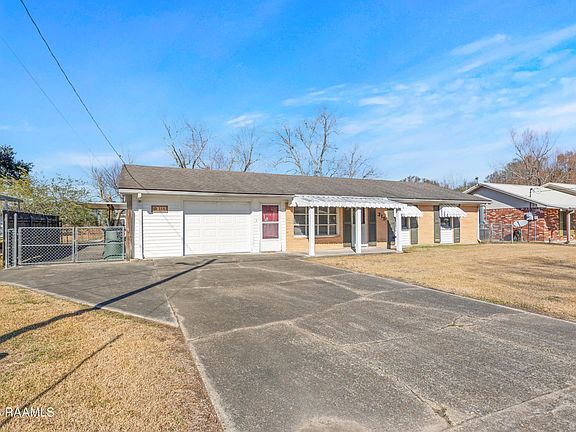 4th image of 315 Belaire Dr