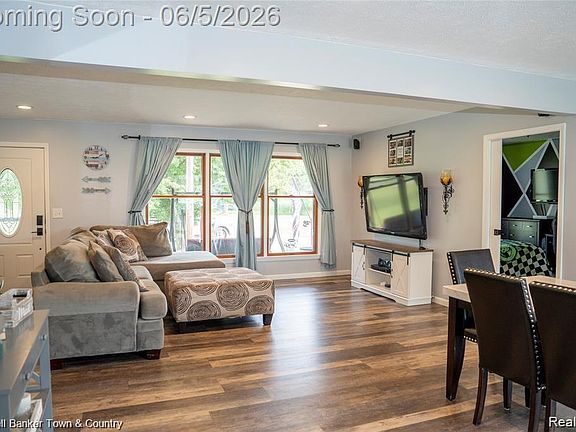 4th image of 6881 Munsell Rd