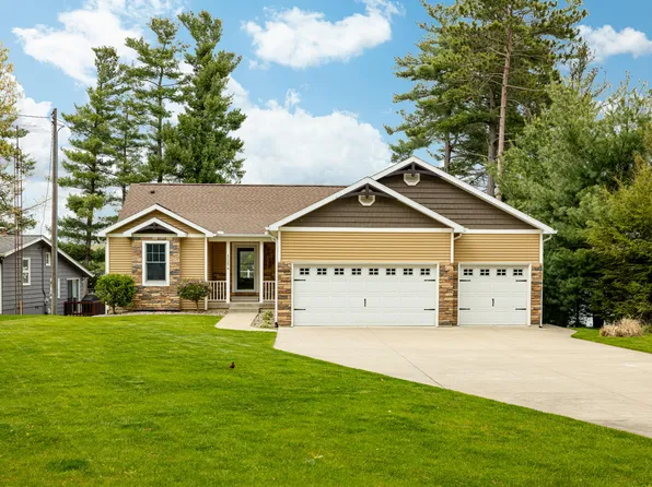 11274 Oakwood Dr, Jerome, MI 49249