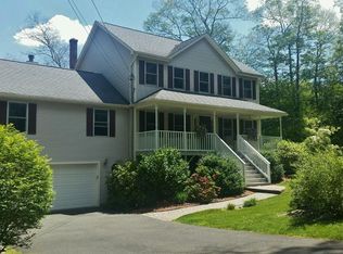 29 Terry Ln, Belchertown, MA 01007