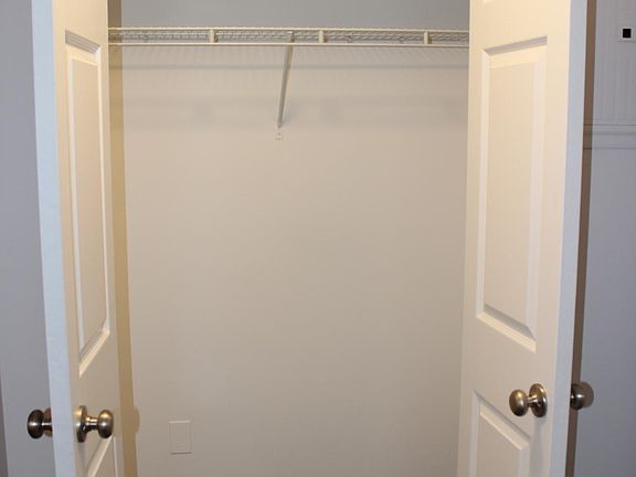 5th image of 49 Apt Weiner St