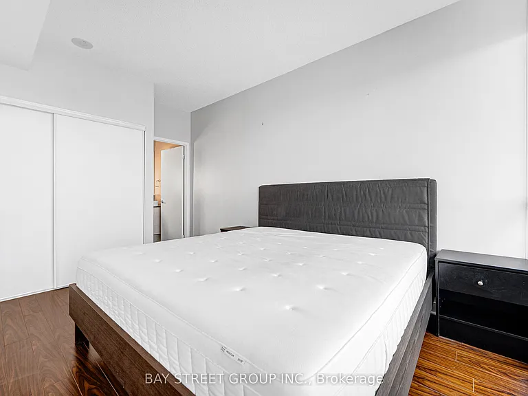 121 McMahon Dr #2708 — Photo 26