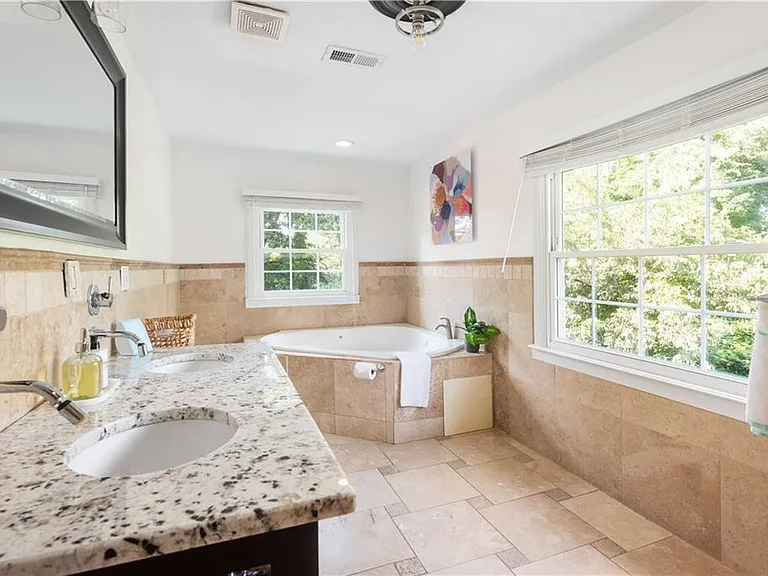 383 Park Ave SE #1 — Photo 38
