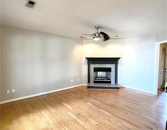 3rd image of 4907 Jessup Grove Rd