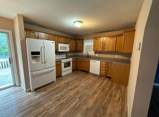 114 Hawthorne Dr, Dingmans Ferry, PA 18328