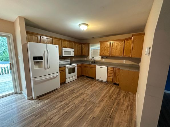 114 Hawthorne Dr