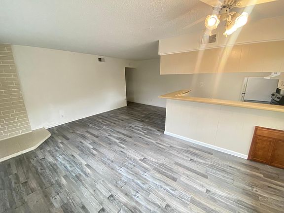 2nd image of 9075 Folsom Blvd