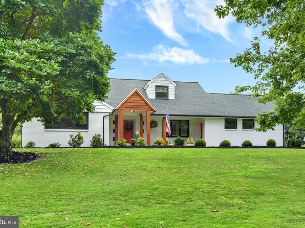 4105 Valley View Rd, Harrisburg, PA 17112