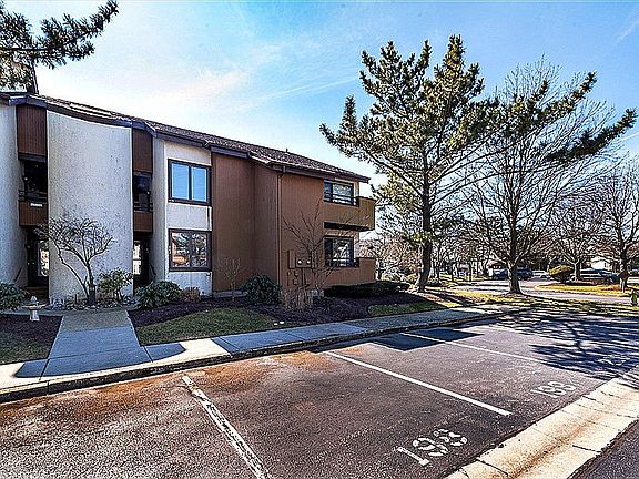 2nd image of 113 Easterly Dr