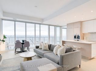 488 University Ave #5308, Toronto, ON M5G 0C1