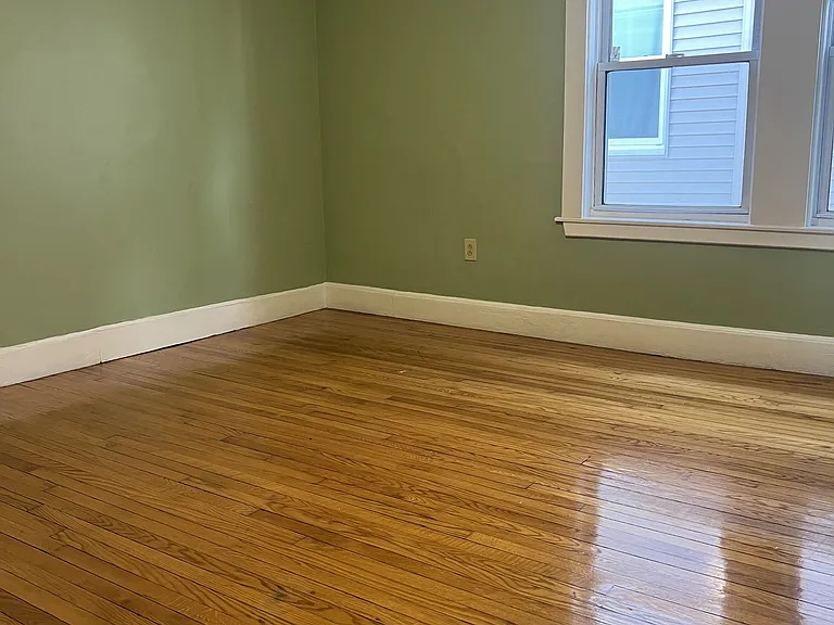 16 Bynner St — Photo 2