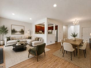 26 DeCroce Ct, Parsippany-Troy Hills Twp., NJ 07054